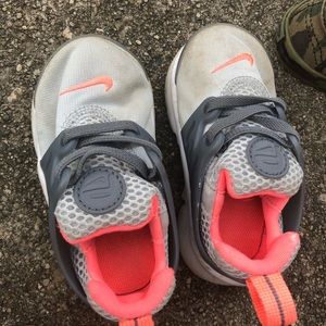 Nike toddler size 6